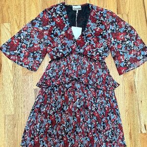 NWT Pleated Georgette Smock Dress